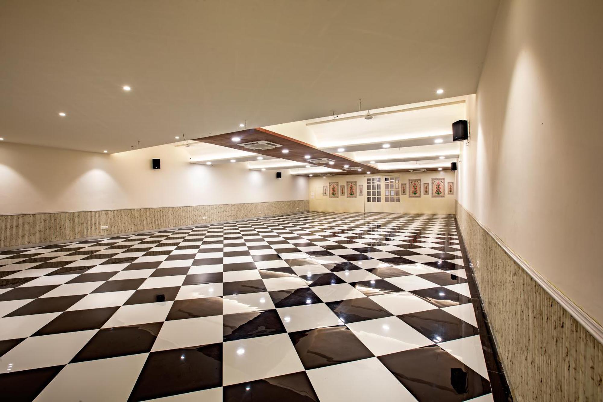 Hotel Bhakti Dhama Vrindāvan Buitenkant foto