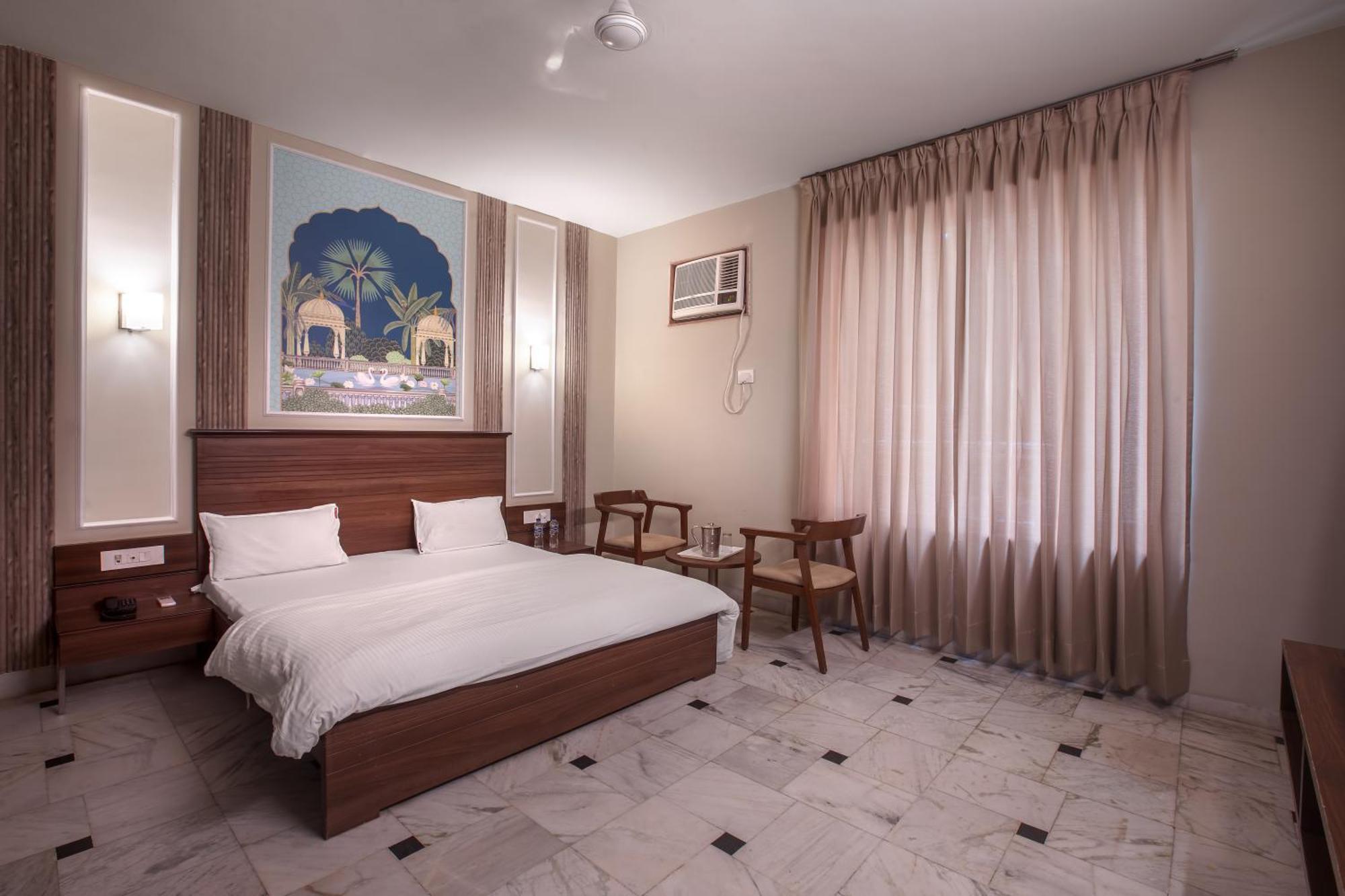 Hotel Bhakti Dhama Vrindāvan Buitenkant foto