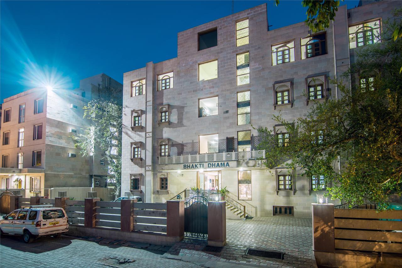 Hotel Bhakti Dhama Vrindāvan Buitenkant foto